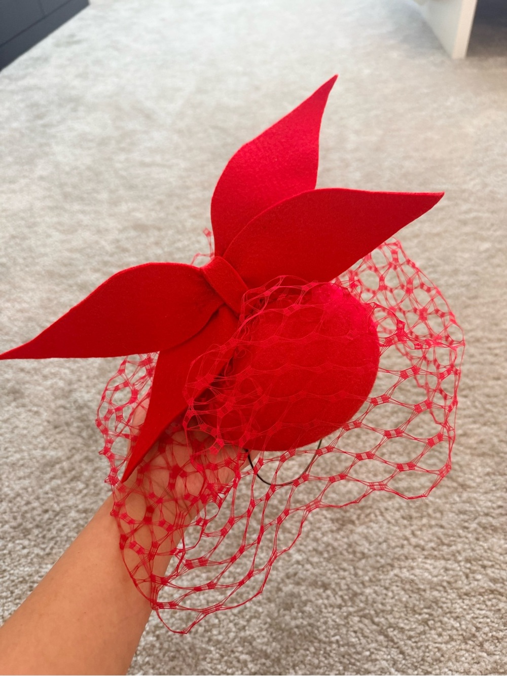 Tocchic Red Fascinator Hat with Veil Derby Women Accessories mesh bow